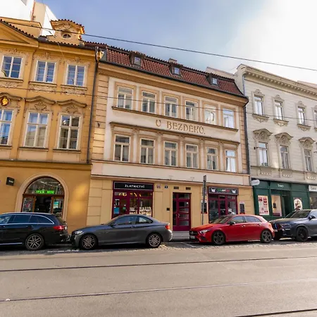 In 1 Next To Wenceslas Square Prag